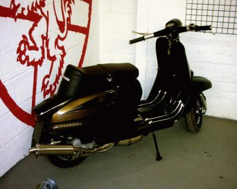 Black custom LI